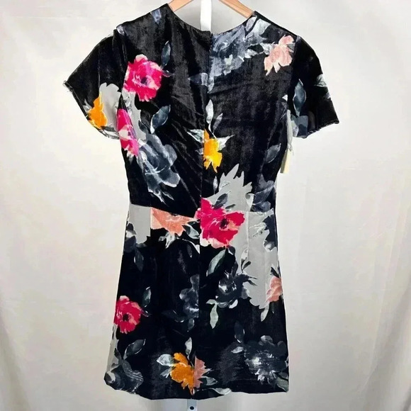 French Connection Size 0 Floral Velvet Like Mini Sheath Dress - Picture 4 of 12